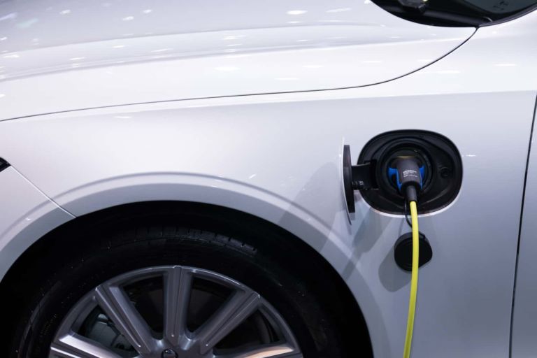 Electrical vehicle charging | Climate Nexus National Polls
